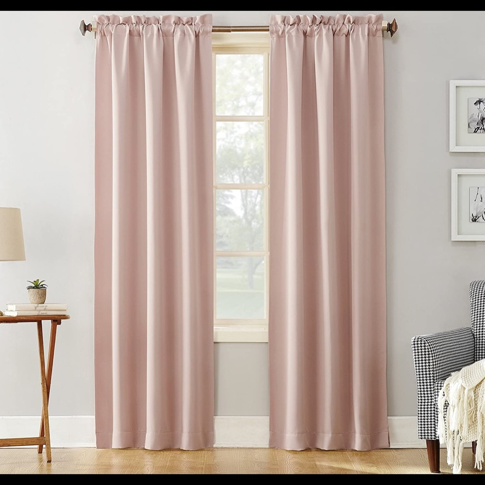 SUN ZERO WINDOW PANEL 3 PANELS EACH 40 IN. X 85 IN. THE  COLOR IS  BLUSH